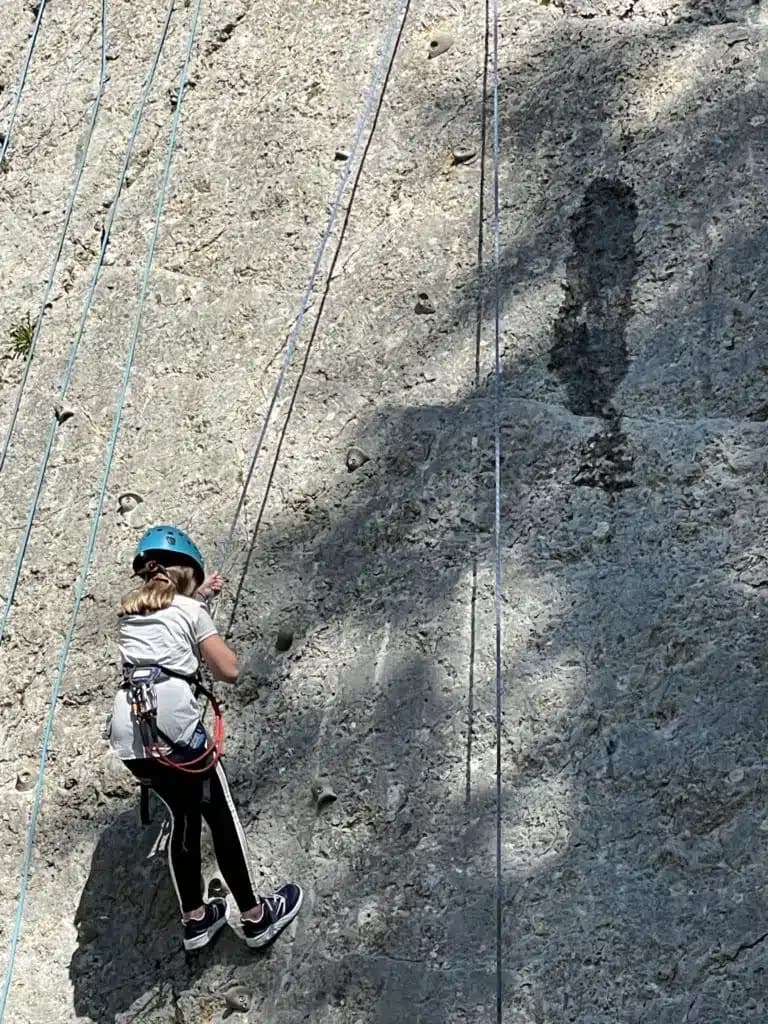 Top-rope climbing in Jura