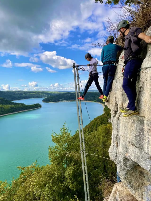 Canyoning in Jura Semine