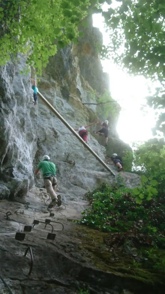 What to do around Nans-sous-Sainte-Anne when it rains: 6 useful ideas